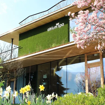 Gartenhotel Crystal فندق