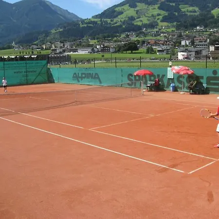 Gartenhotel Crystal - 4 Sterne Superior Fügen