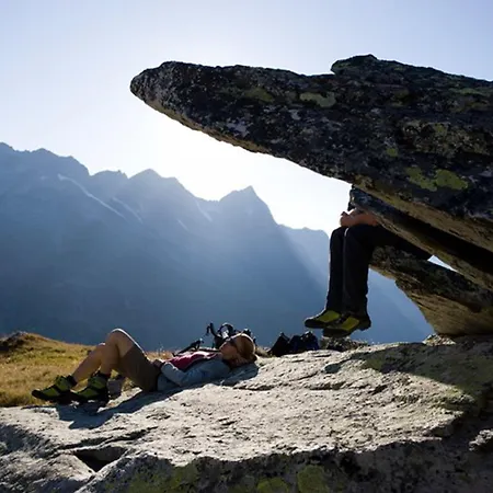 Hotel Gartenhotel Crystal 4*