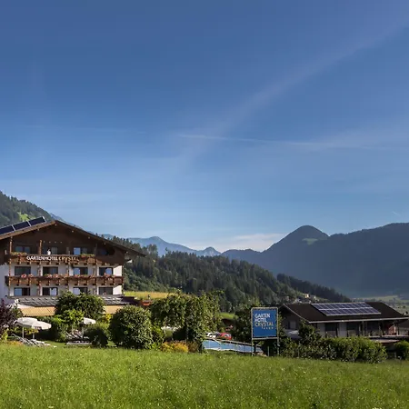 Hotel Gartenhotel Crystal Fügen