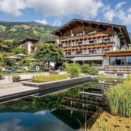 Hotell Gartenhotel Crystal Fügen