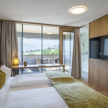 Gartenhotel Crystal 4* 푸겐