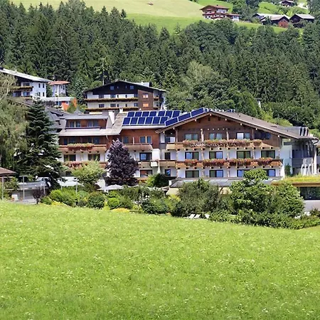 فندق Gartenhotel Crystal 4*