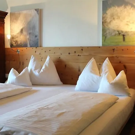 Gartenhotel Crystal Hotel Fügen