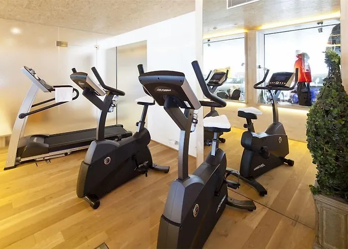 Отель Gartenhotel Crystal 4*