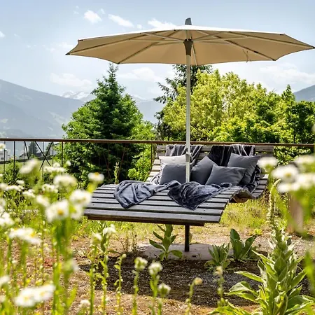 Hotel Gardenhotel Crystal Fuegen