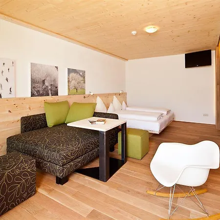 Hotell Gartenhotel Crystal