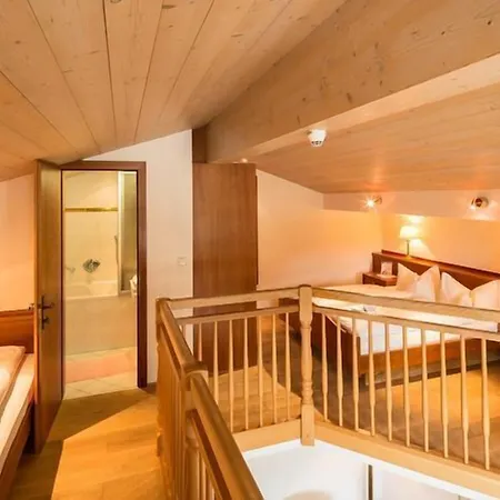 Gardenhotel Crystal 4*