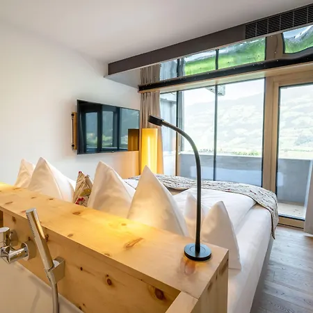Hotell Gartenhotel Crystal